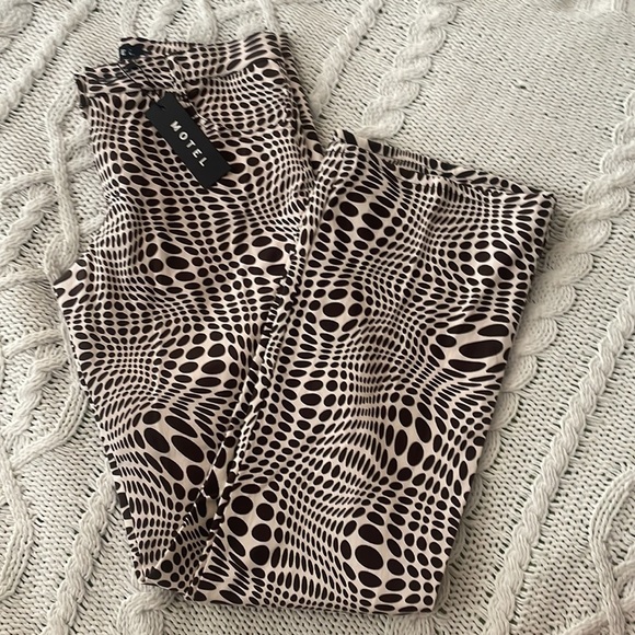 NWT🆕 Motel Rocks🦋JOPAN FLARE WOMEN PANTS OPTIC POLKA size Small - Picture 8 of 8